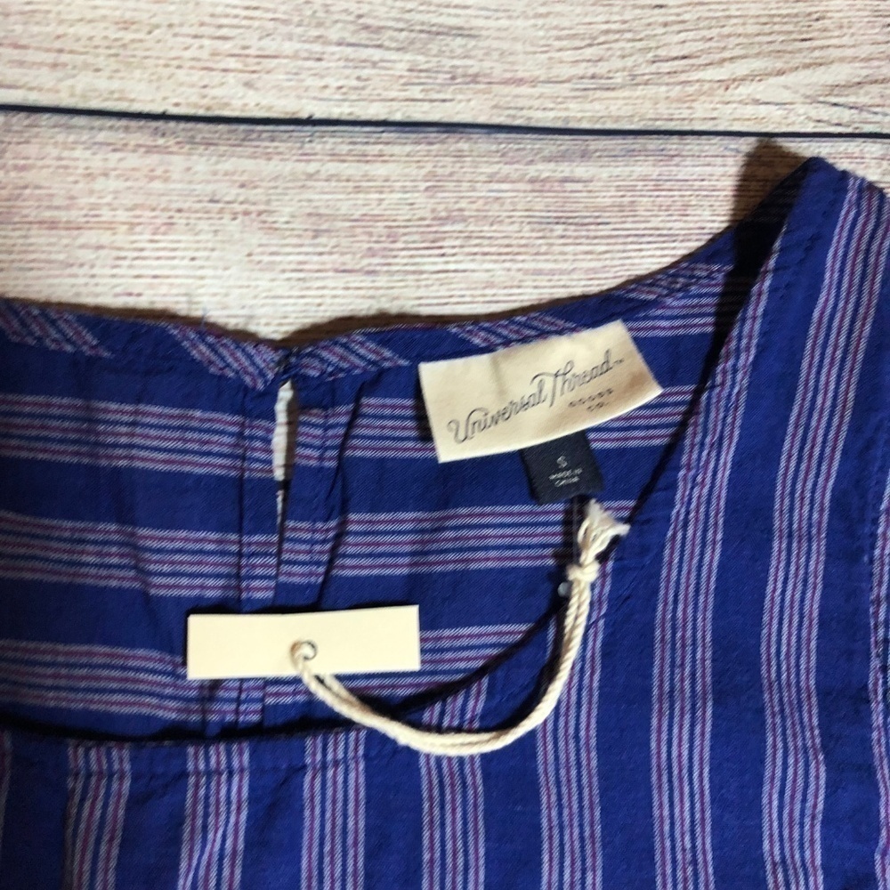 NWT Blue Striped Sleeveless Tank Top Size S - Picture 2 of 5